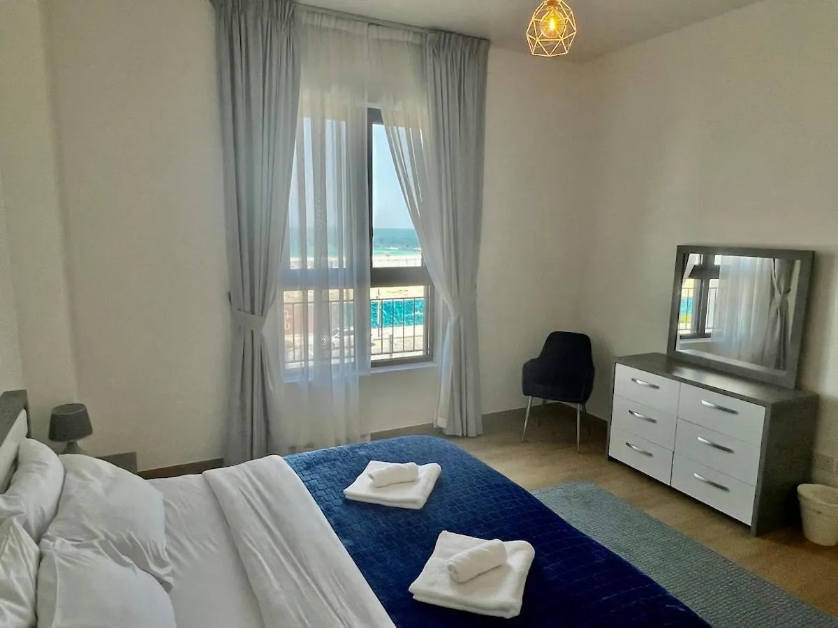 2 Bedrooms With Private Beach And Work Station Dubai 0*,